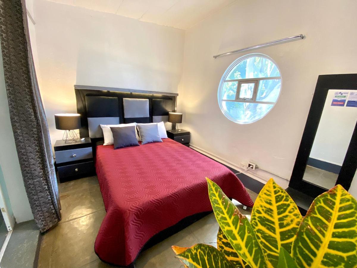 Roomies Hostel Reforma-El Angel Мехіко Екстер'єр фото